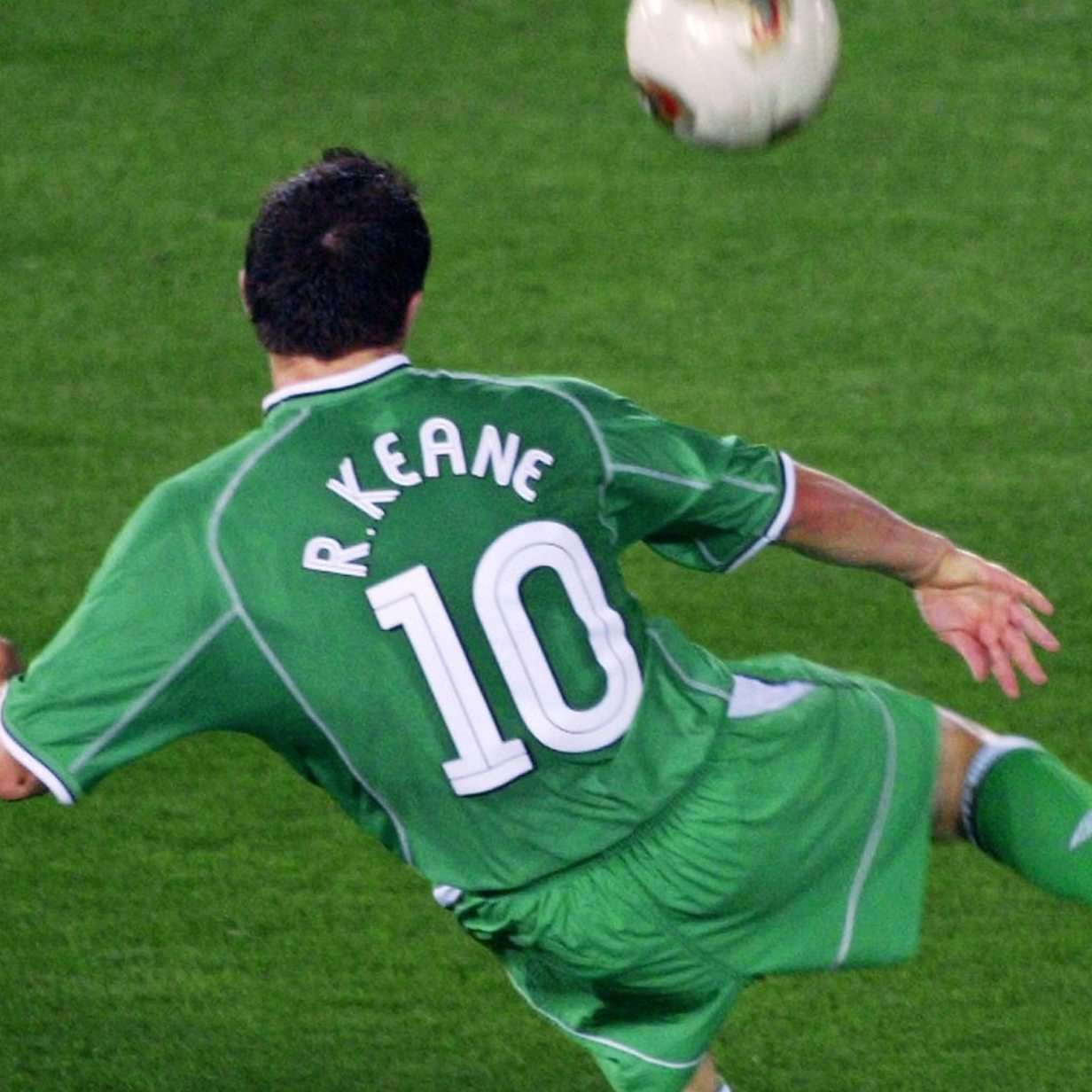 Robbie Keane: Watch striker's goals from World Cup 2002 - BBC Sport