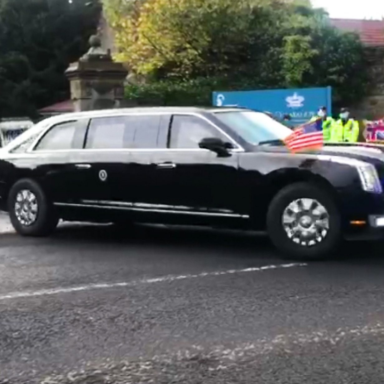 COP26: Onlookers transfixed by Biden's 21-strong motorcade