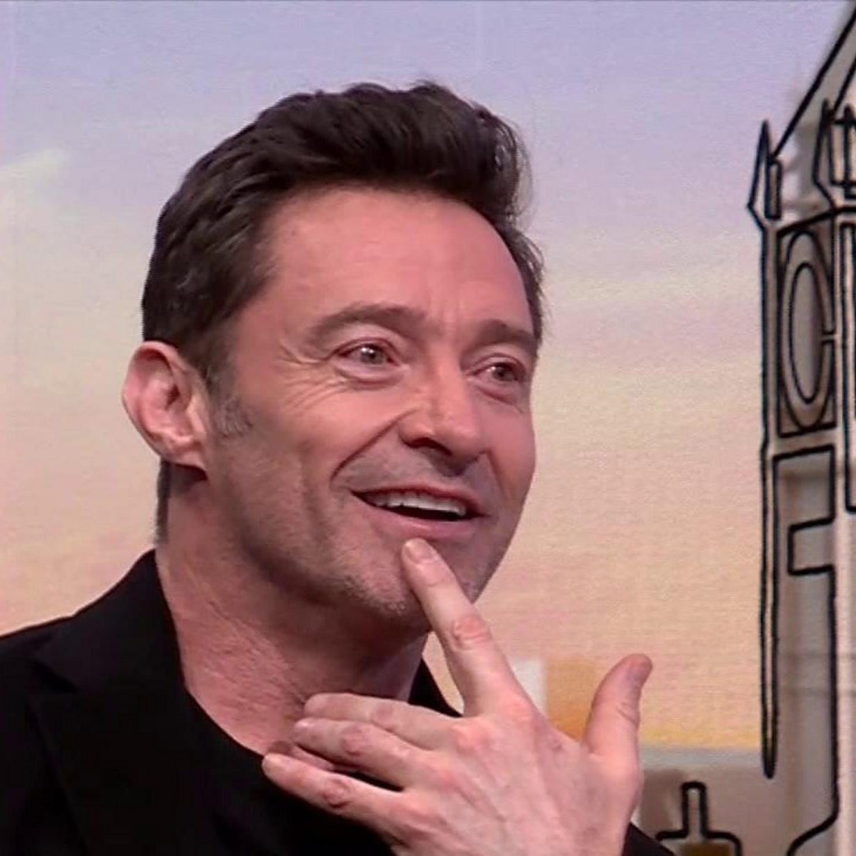 Hugh Jackman stuns members of Northamptonshire gym - BBC News