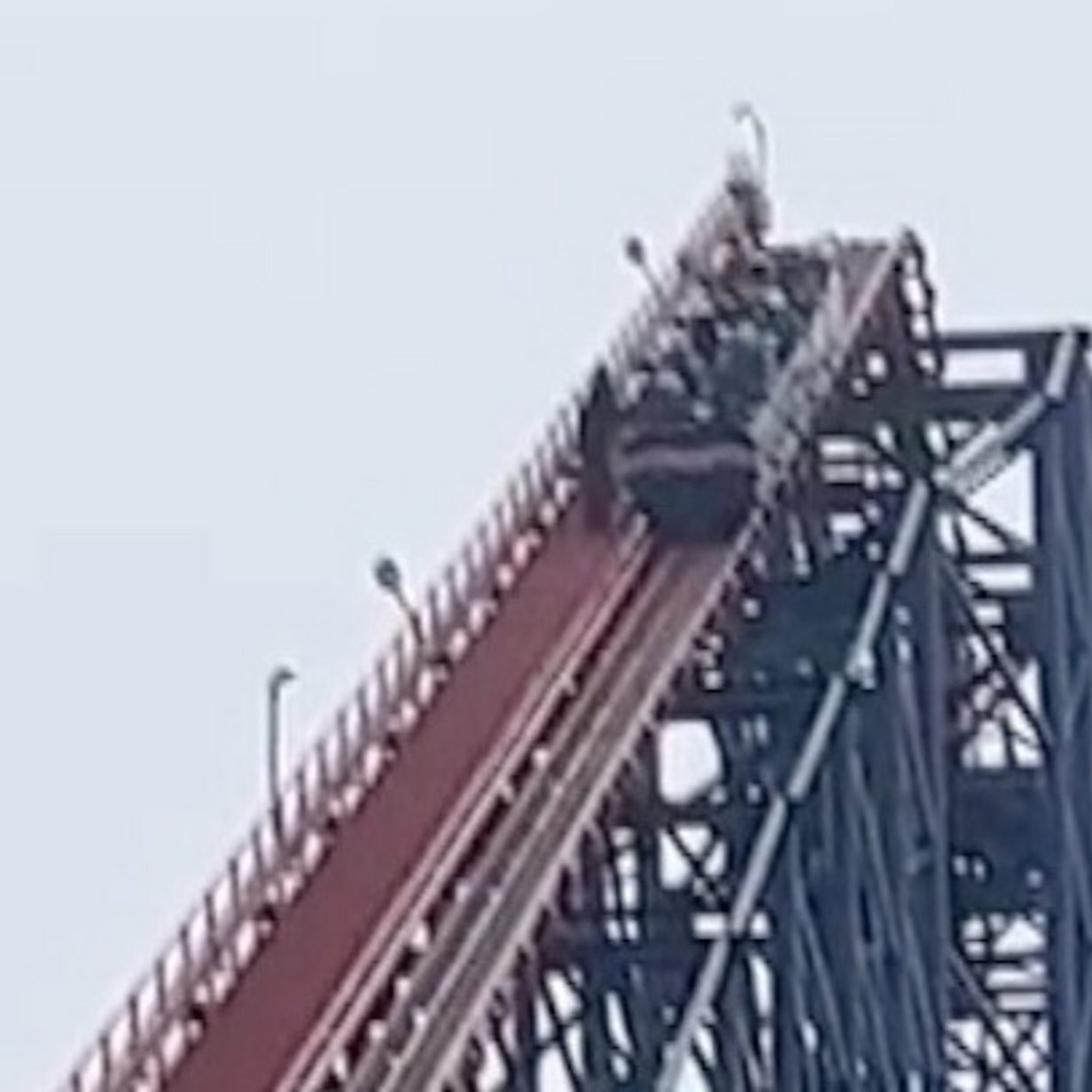 Passengers get stuck on UK s highest rollercoaster in Blackpool