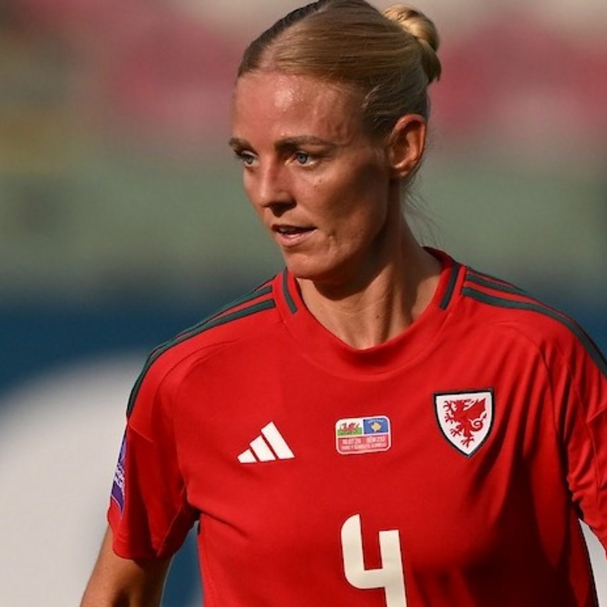 Sophie Ingle: Wales and Chelsea midfielder 'digging in' to make