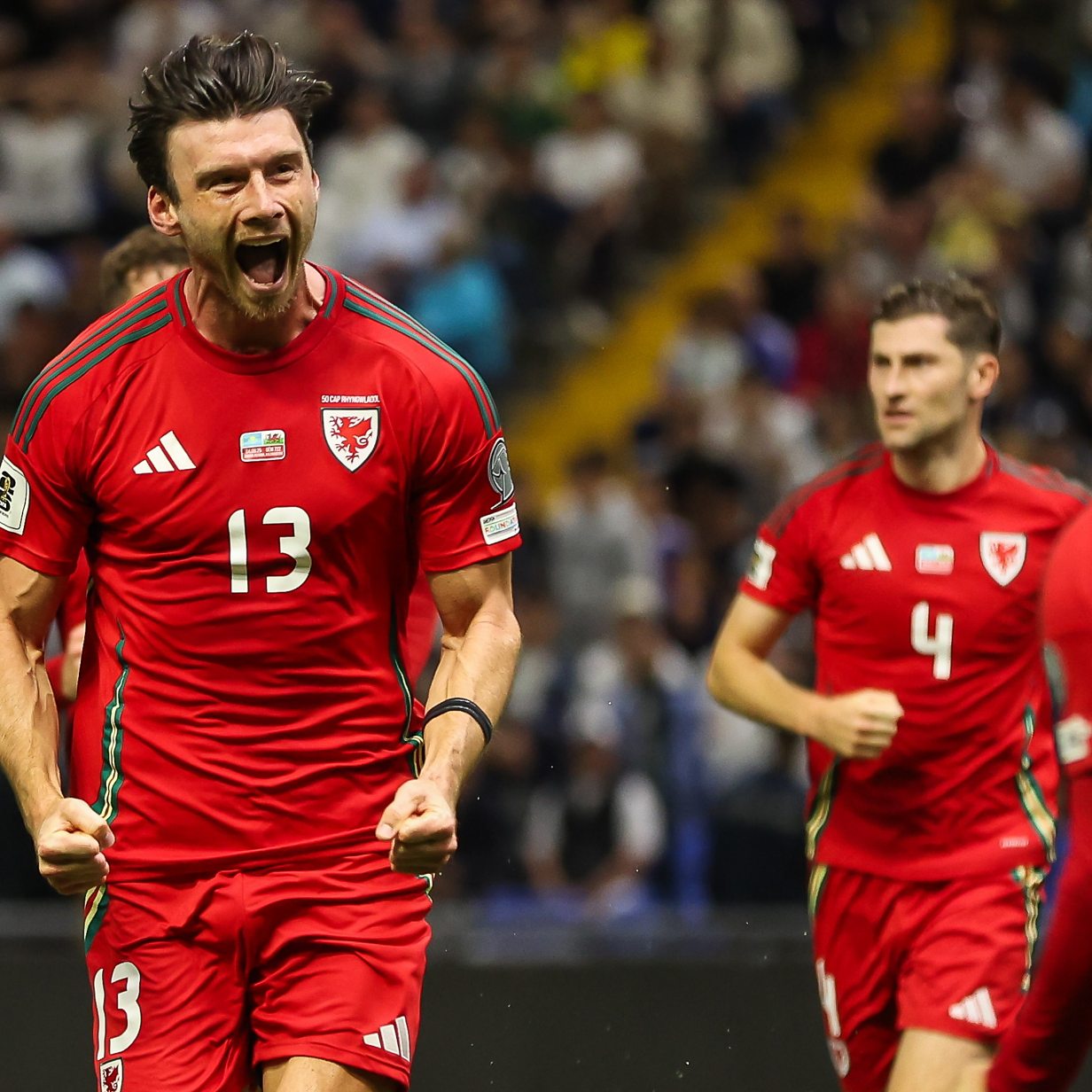 World Cup qualifying: Kieffer Moore goal puts Wales ahead in
