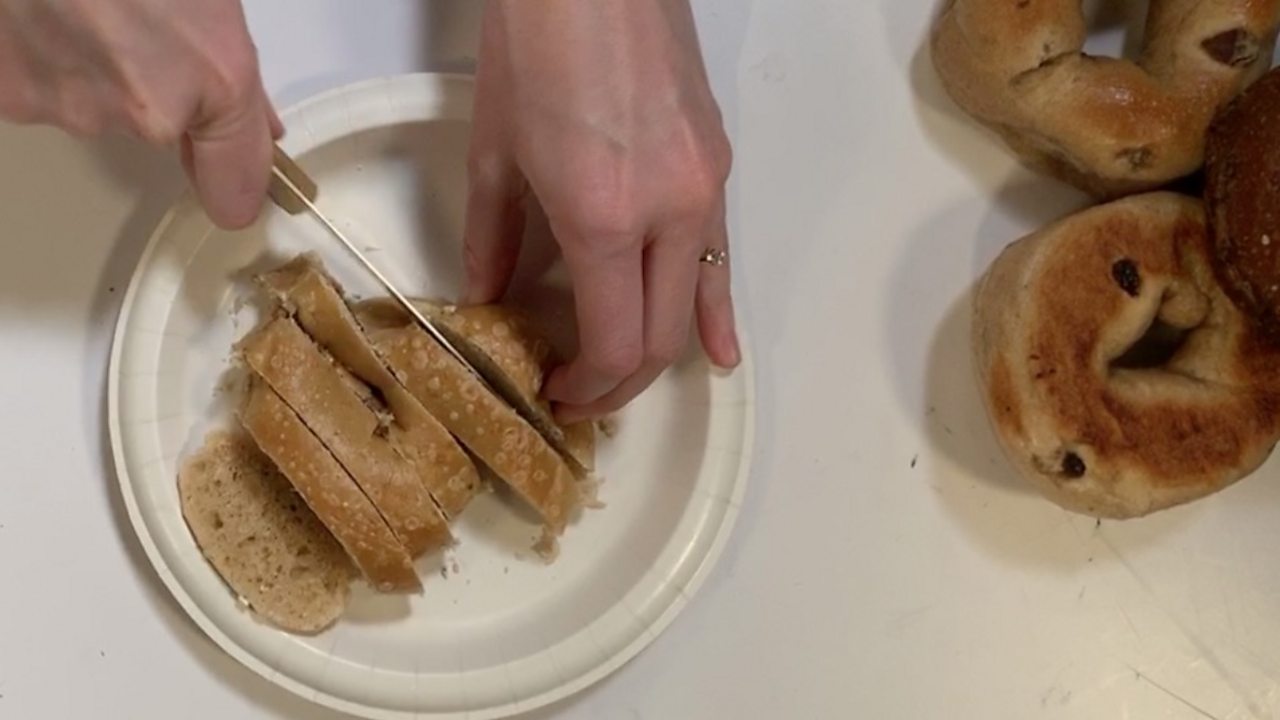 Flipboard: We Tried the &#39;St. Louis Style&#39; Sliced Bagels, and Our Office Is Divided