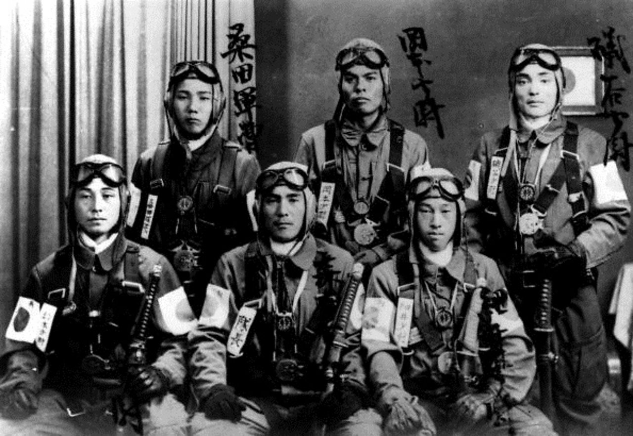 Kamikaze pilots pose for a photograph.