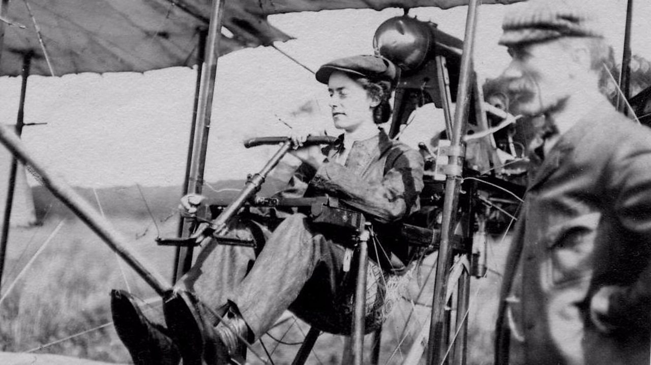 Lilian Bland and the Mayfly.
