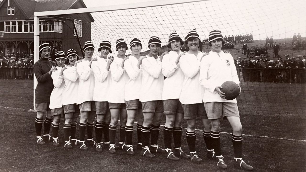 What impact did WW1 have on women's football?