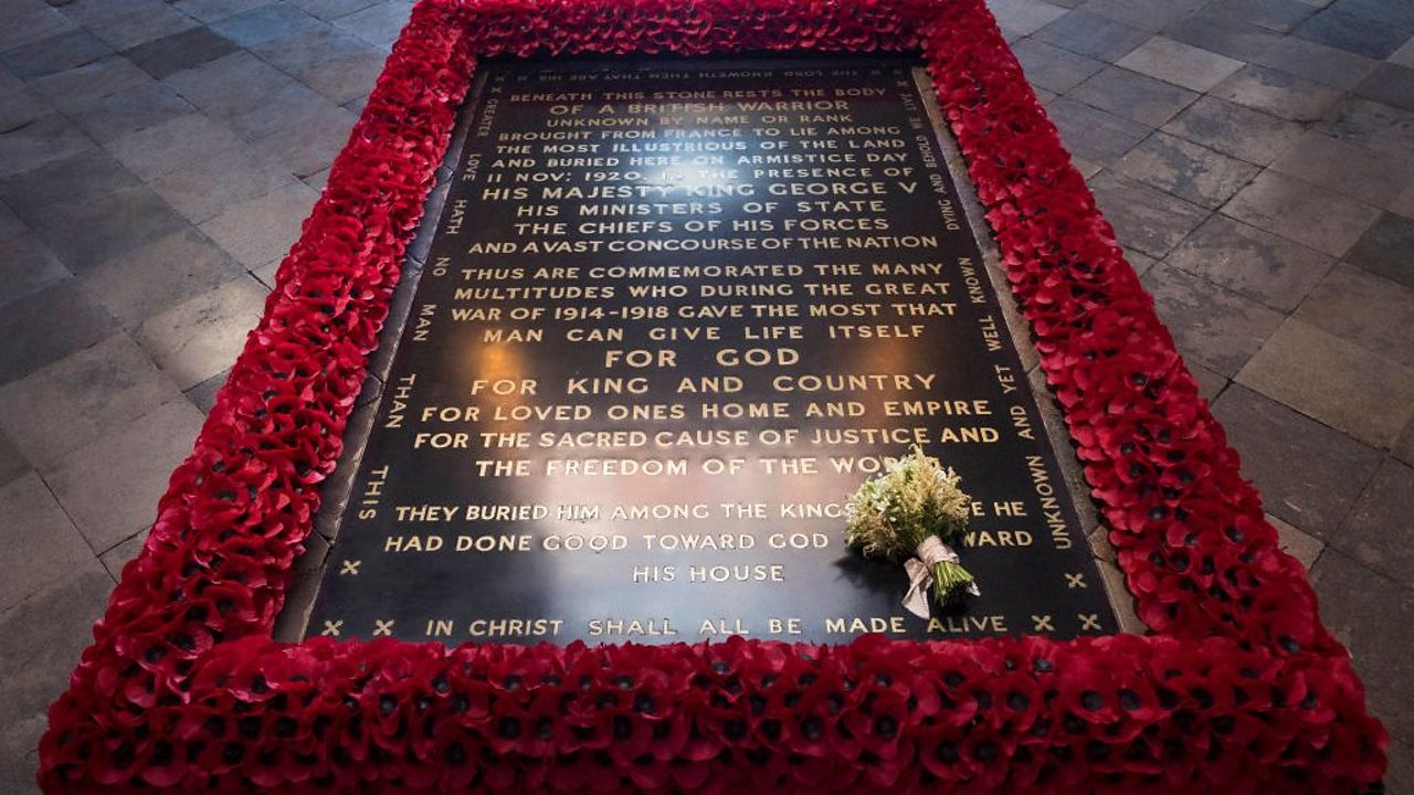 The Unknown Warrior's tomb in Westminster Abbey, with Meghan Markle's wedding bouquet