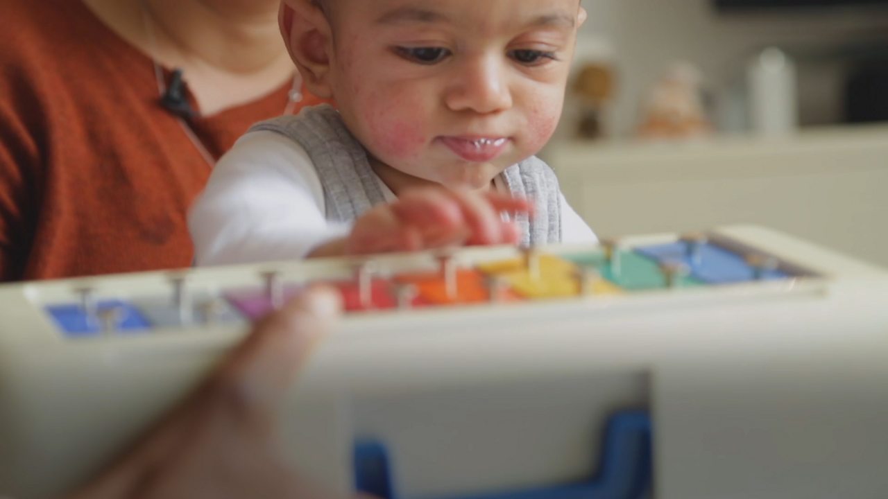 How musical toys help with babies' language skills