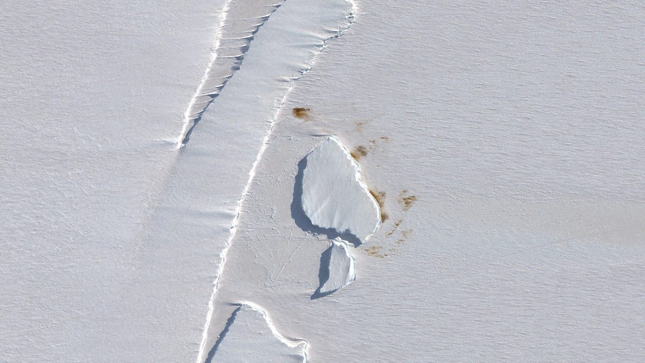Penguin poo in Antarctica seen from space