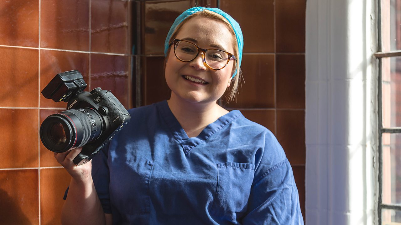 How To Become A Clinical Photographer Bethany S Story Bbc Bitesize