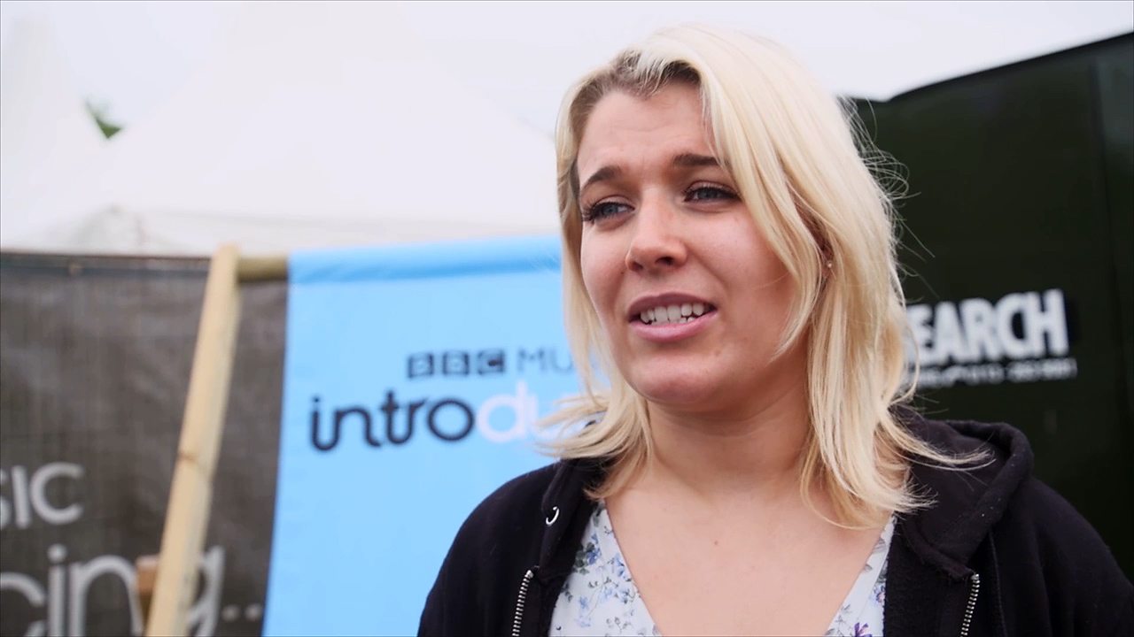 How to become a festival volunteer: Betty's story - BBC Bitesize