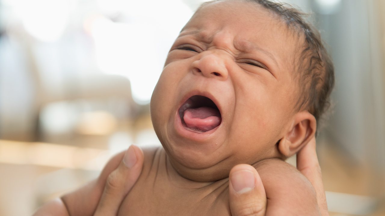 Why Do Babies Cry 8 Reasons Your Baby Might Be Crying Bbc Tiny Happy People