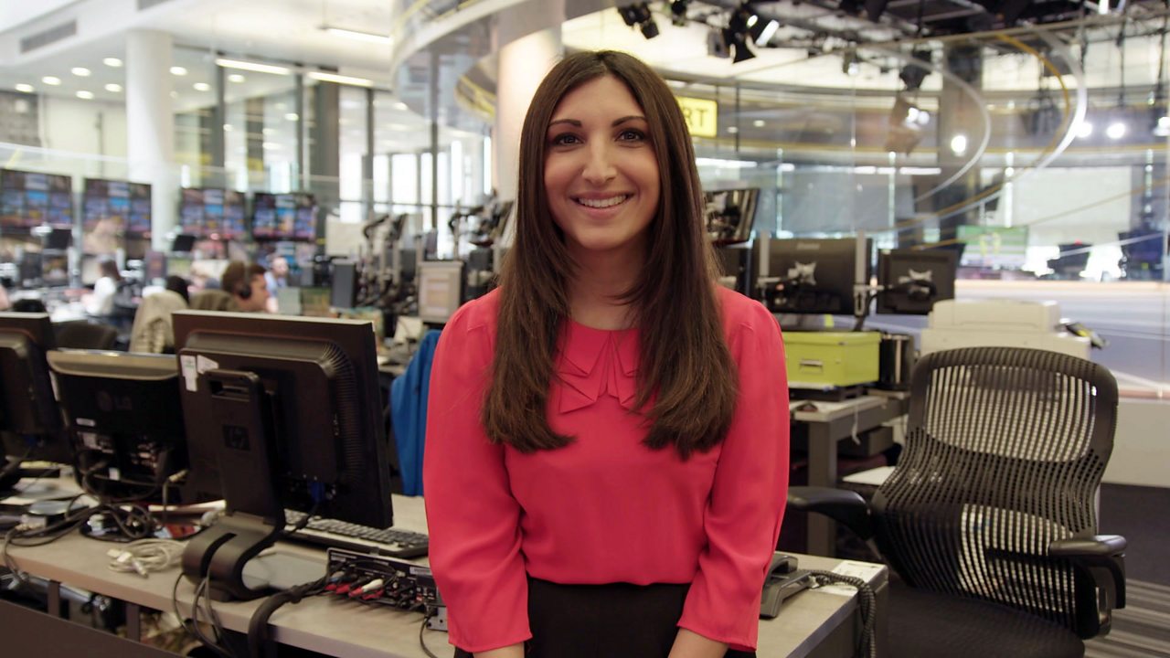 Azi Farni: Sports presenter
