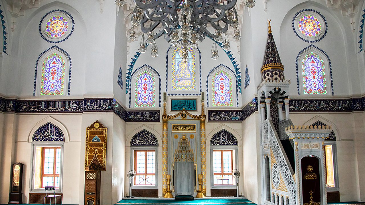 Islam – Tokyo Camii mosque, Japan