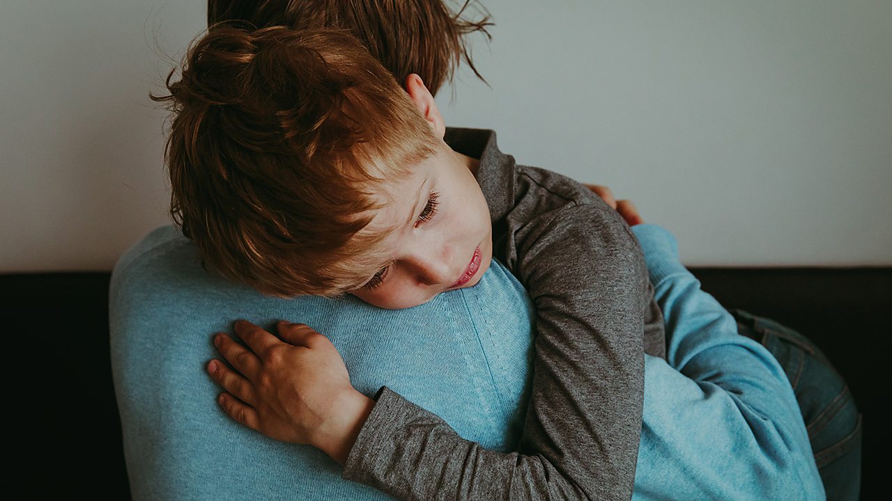 How to talk to children about death, loss and bereavement - BBC Tiny Happy  People
