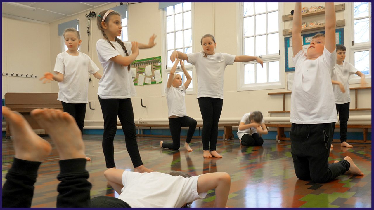 KS2 Dance: Step-by-Step - Dance 7-11 - Gallery - The Firebird - BBC School Radio - BBC Teach