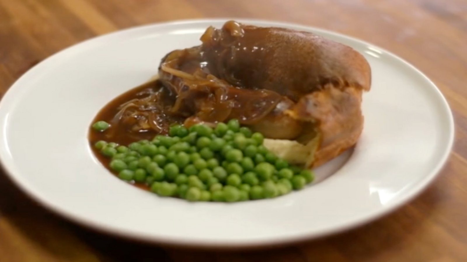 granny-s-toad-in-the-hole-with-my-mum-s-onion-gravy-recipe-bbc-food