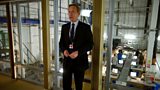 John (Steven Mackintosh)