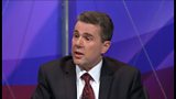Union blames cuts for Heathrow queues