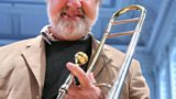 Jiggs Whigham directs the ÃÛÑ¿´«Ã½ Big Band