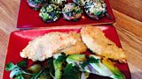 Crispy chicken with garlic and quinoa, roast garlic dressing, grilled leeks Mushrooms stuffed with leeks, spinach and rosemary