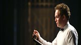Tom Hollander