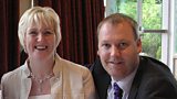 An t-Urr Alasdair MacAmhlaigh agus a' bhean MÃ iri