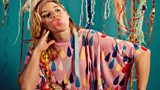 tUnE-yArDs