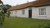 Thatching at Hezlett House