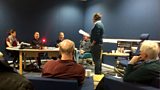 An sgioba san stiùidio ann an Steòrnabhagh