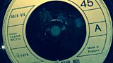 Johnnie's Jukebox: Plastic Bertrand - Ca Plane Pour Moi