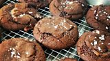 Stephen Chisholm's Salted Caramel Cookies