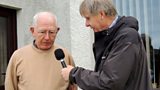 Joe MacNèill a' còmhradh ri Coinneach