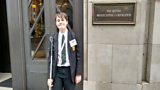 Kelsey visits ³ÉÈË¿ìÊÖ Broadcasting House