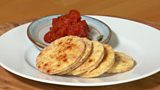 Briosgaidean CÃ ise le Chutney aig Barbara Nic a' Ghobhainn