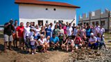 Why we build photo Jan and volunteers