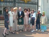 Aonghas MacLeòid MBE agus an teaghlach