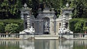 Monty Don's Italian Gardens - The Veneto, Lucca And The Lakes