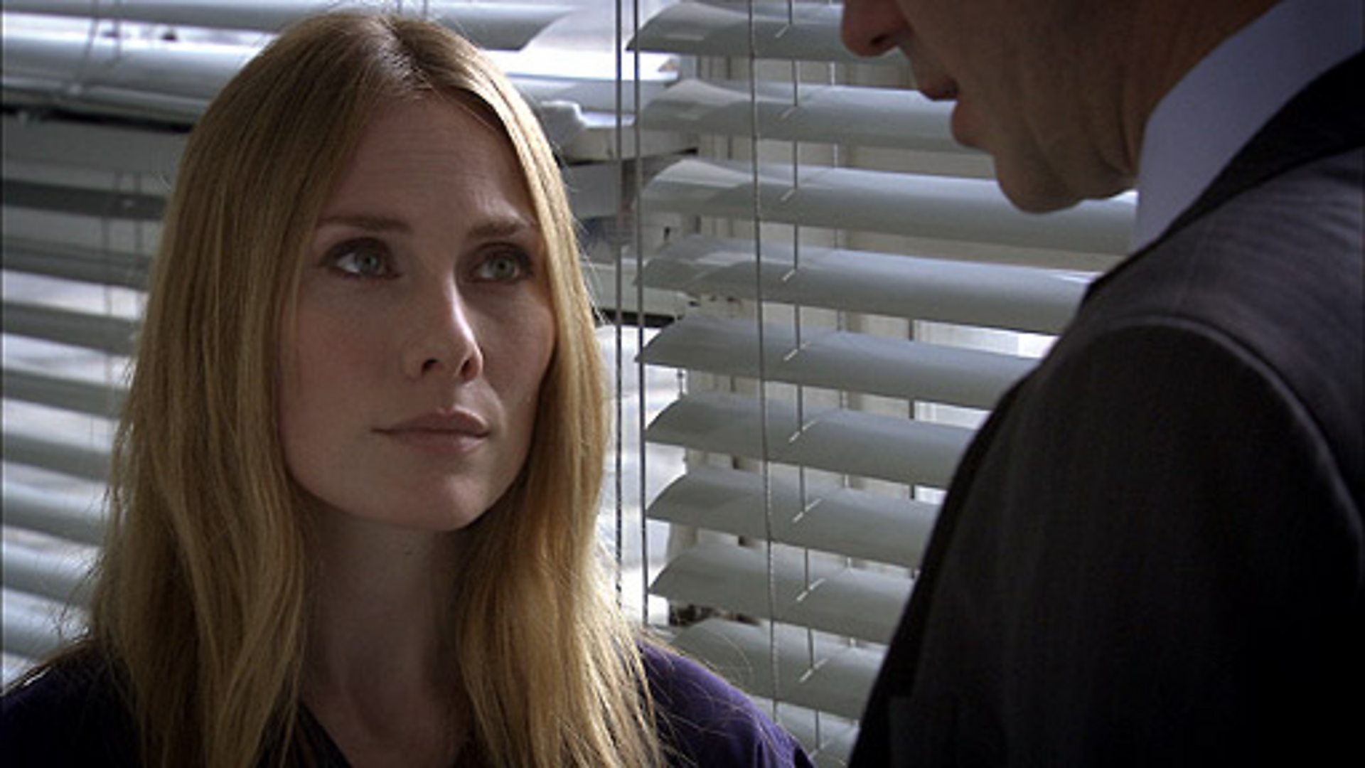 Rosie Marcel desktop Wallpapers