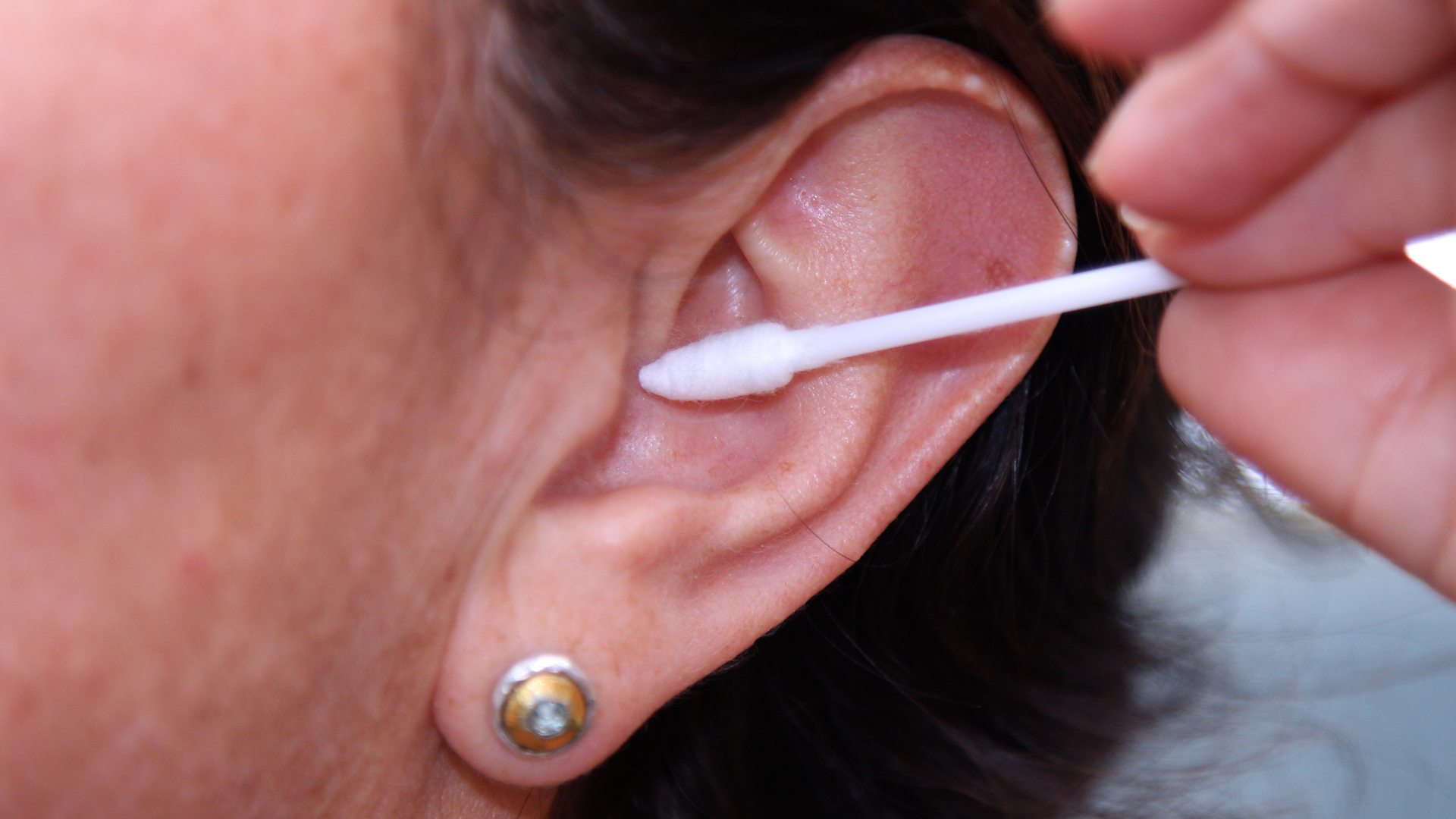 Earwax Removal - angli-EAR Hearing