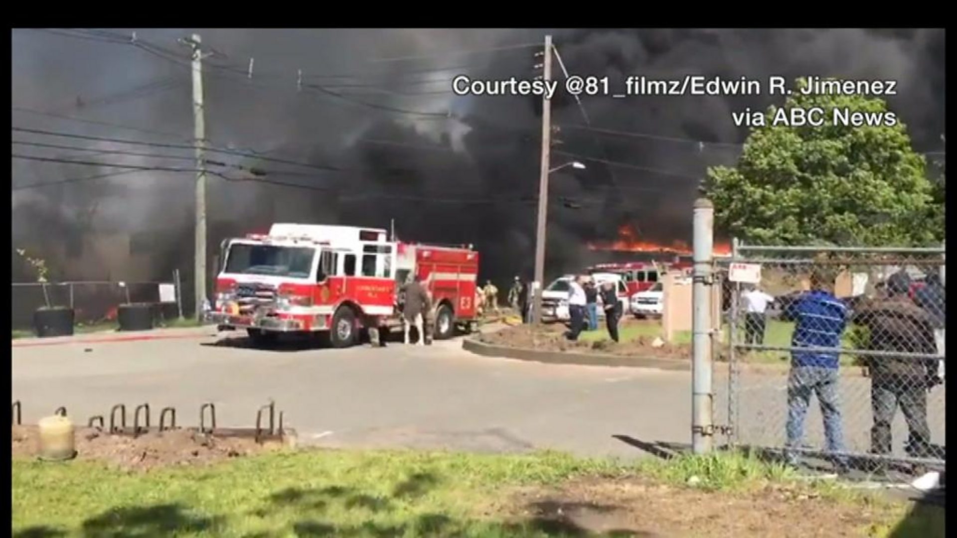 Plane Crashes Into Truck On Us Freeway In Los Angeles Bbc News