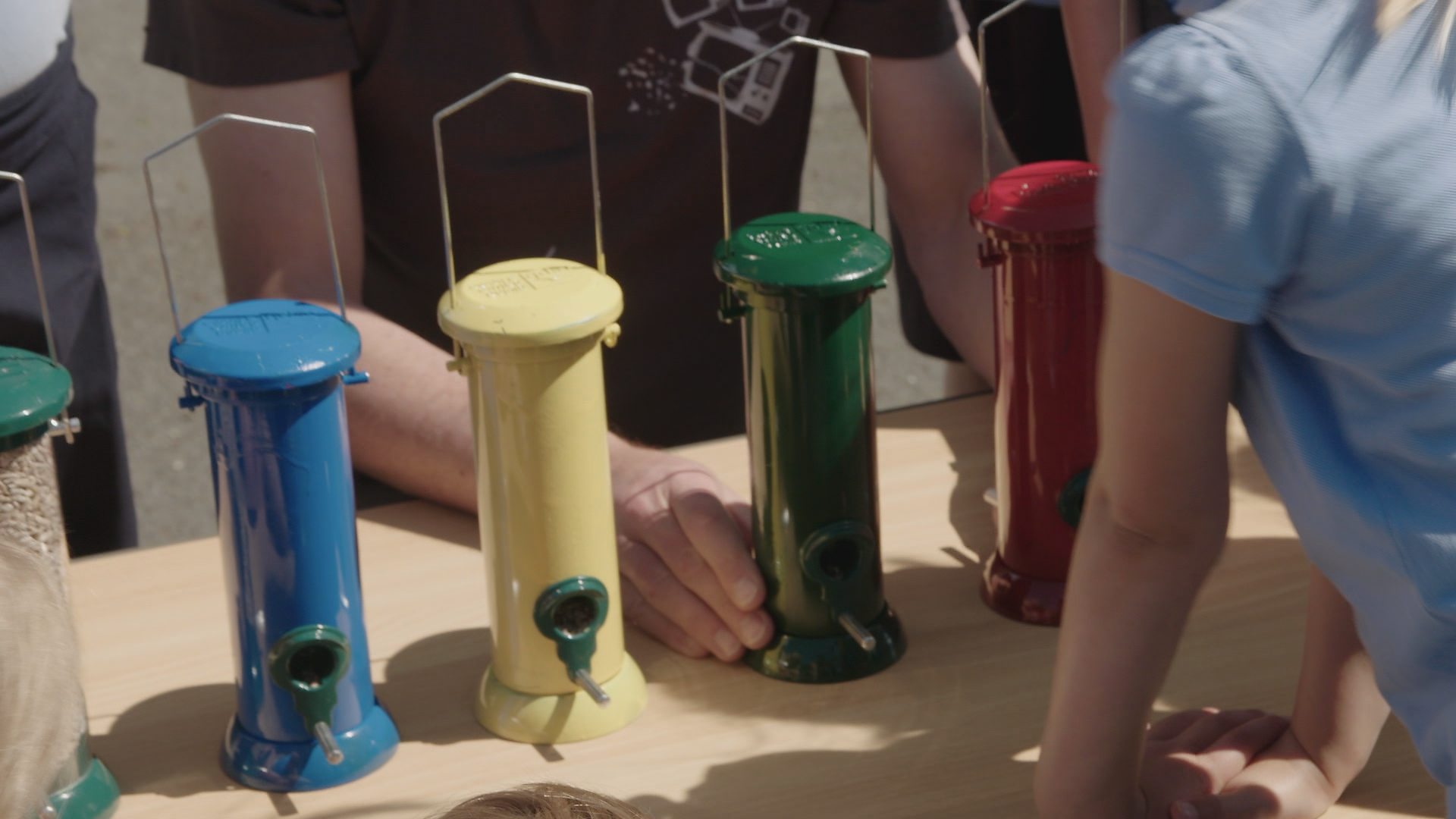 Easy To Make Paper Plate Bird Feeder Craft For Kids Seeing Dandy Blog