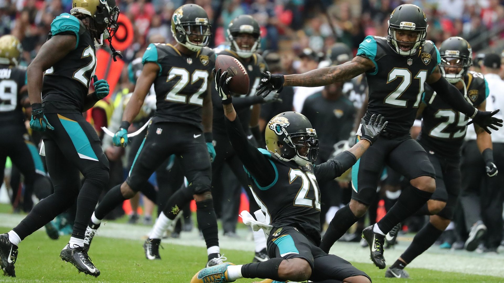 NFL London: Jacksonville Jaguars beat Atlanta Falcons 23-7 for first Wembley  win since 2017 - BBC Sport