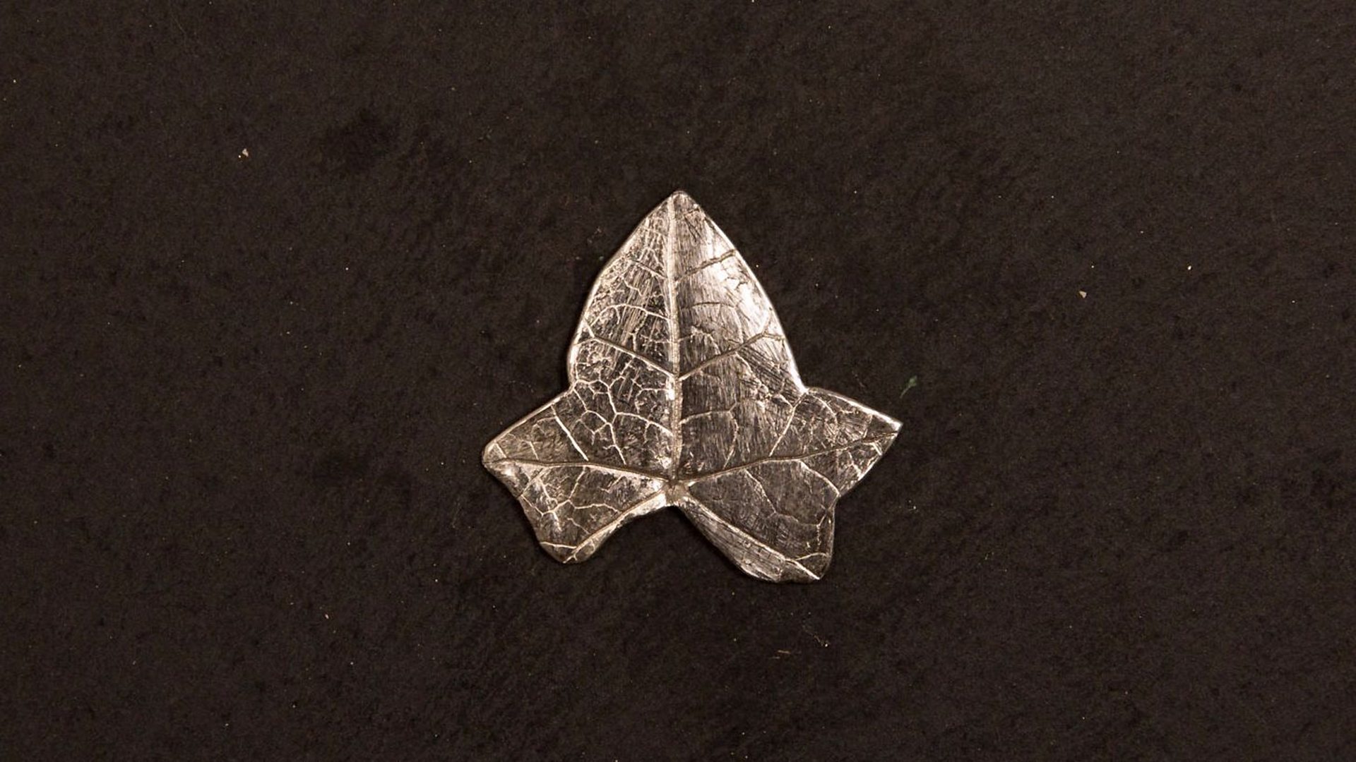 Bbc Four Make Craft Britain How To Make A Silver Leaf Pendant