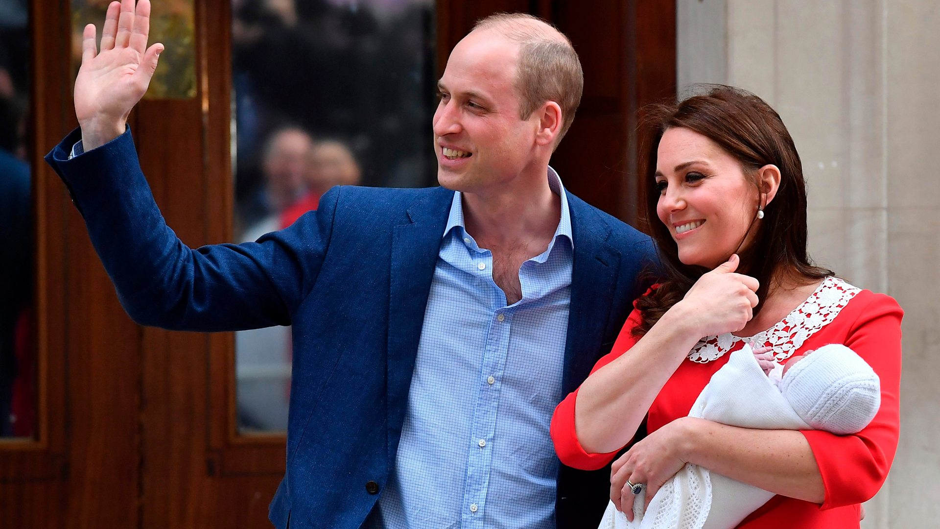 Royal Baby William And Kate Emerge From Hospital With Prince c News