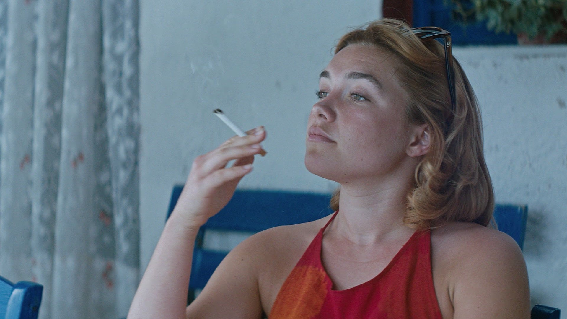 does florence pugh smoke cigarettes @kyuniest on Tumblr Florence Pugh puffs on a