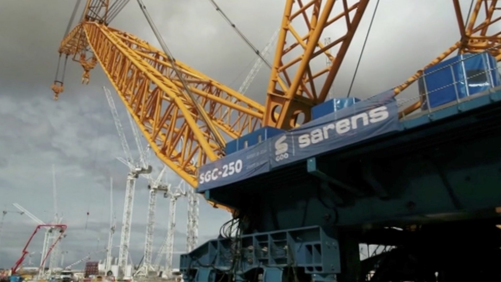 worlds heaviest crane lift