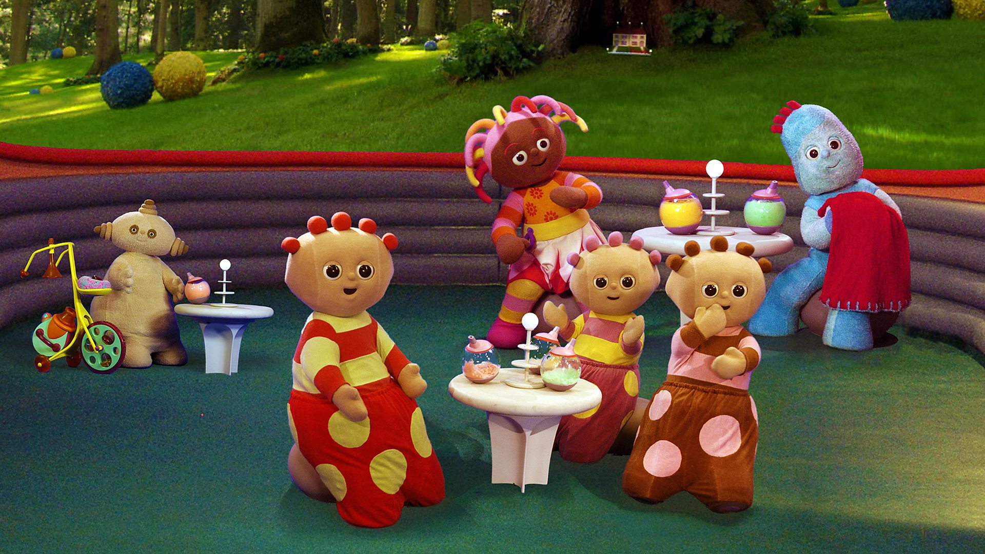 BBC IPlayer In The Night Garden Series 1 7 Whos Next On The Pinky bbc-iplayer-in-the-night-garden-series-1-7-whos-next-on-the-pinky