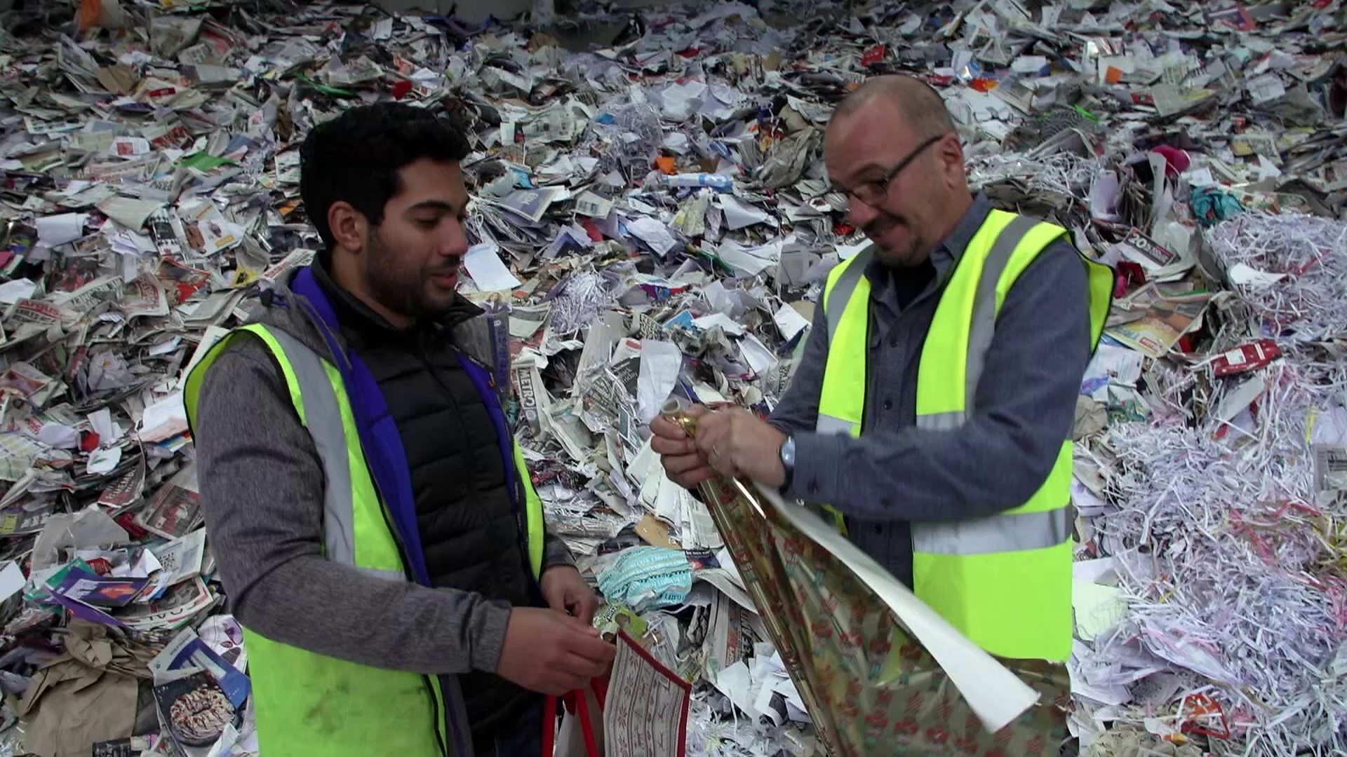 BBC One XRay, Series 18, Episode 9, Is your wrapping paper recyclable?