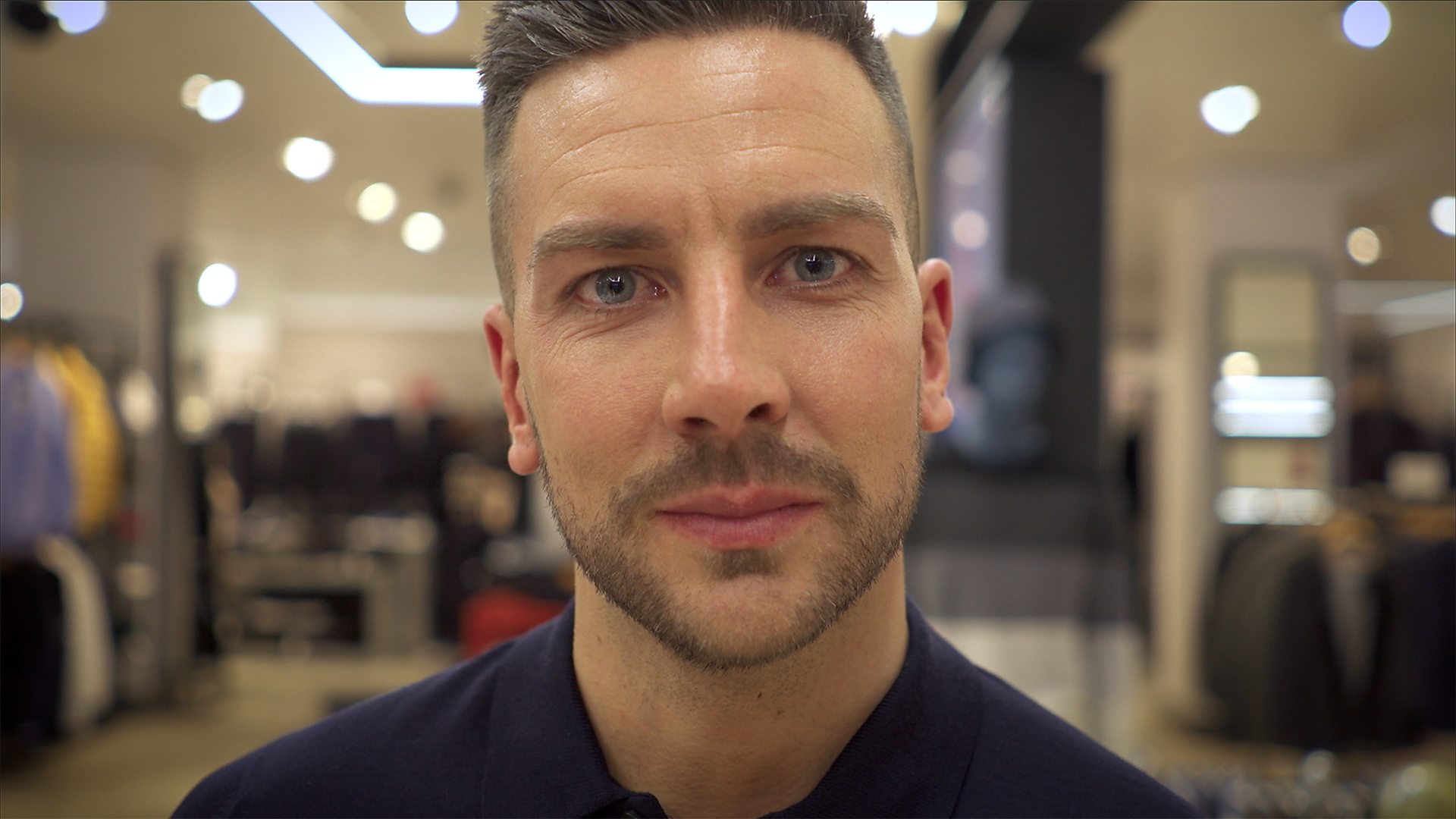 Men S Make Up War Paint For Men Aims To Build Confidence Bbc News